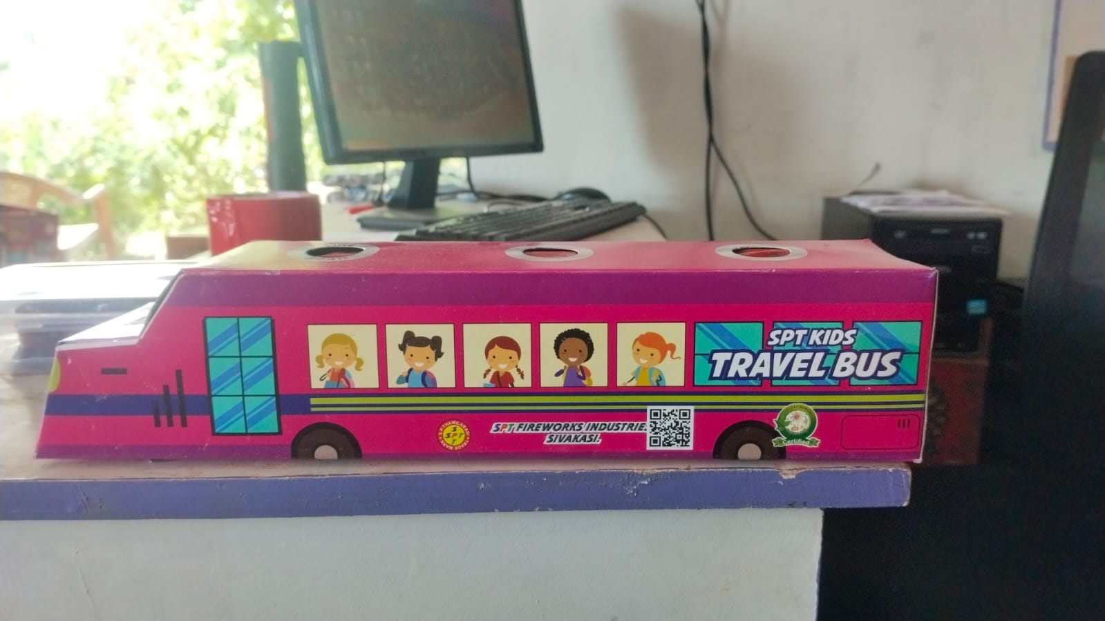 Travel Bus