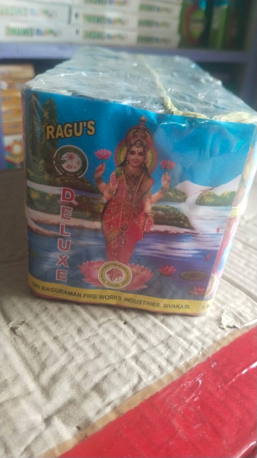 4' Mega Deluxe Lakshmi